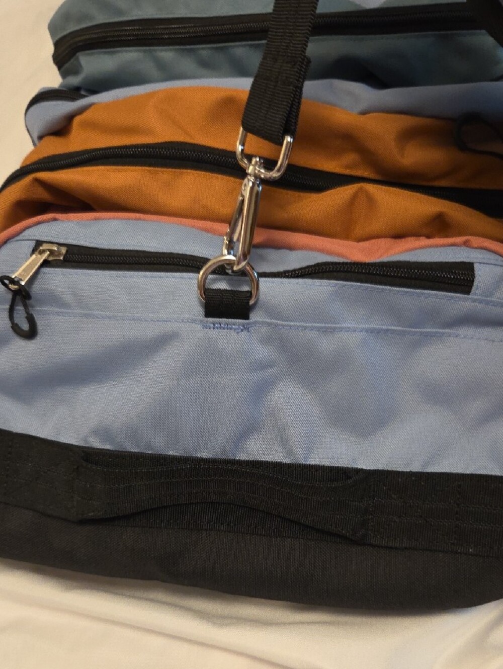 Tobiq Multi-Compartment Light Blue and Rust Travel Duffle Bag - Picture 4 of 8
